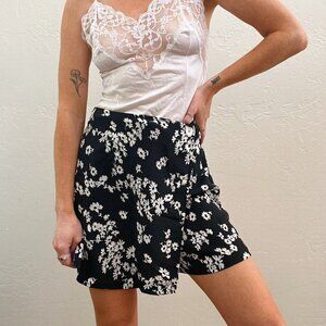 Vintage 1990's Black White Floral Printed Wrap Skort Mini Skirt